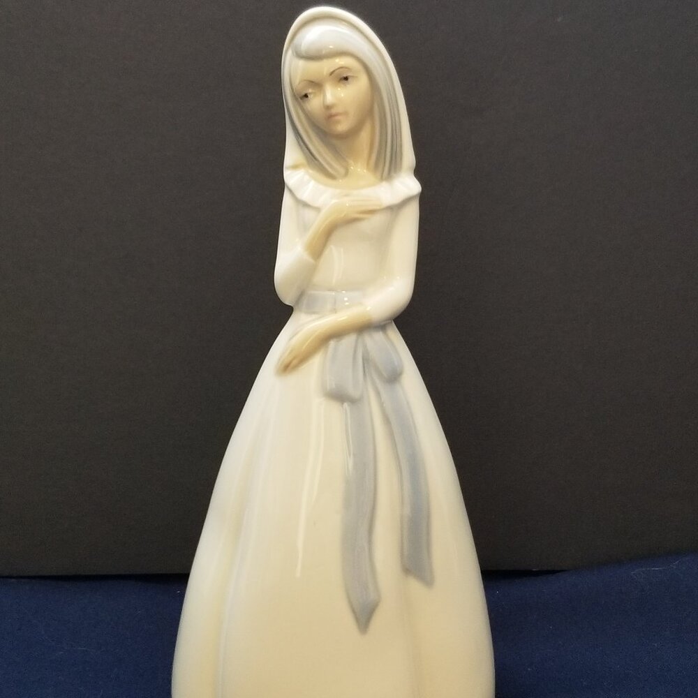 Vintage REX VALENCIA Woman Lady Juanita Figurine Made in Spain Porcelain